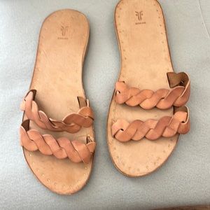 FRYE LEATHER SANDALS. Size 9.5